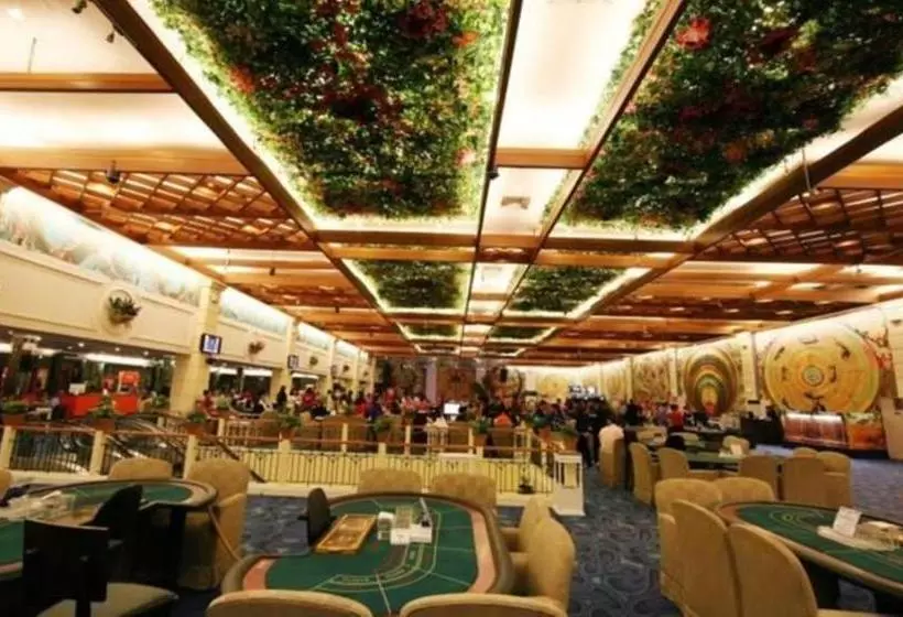 Grand Diamond City Hotel & Casino