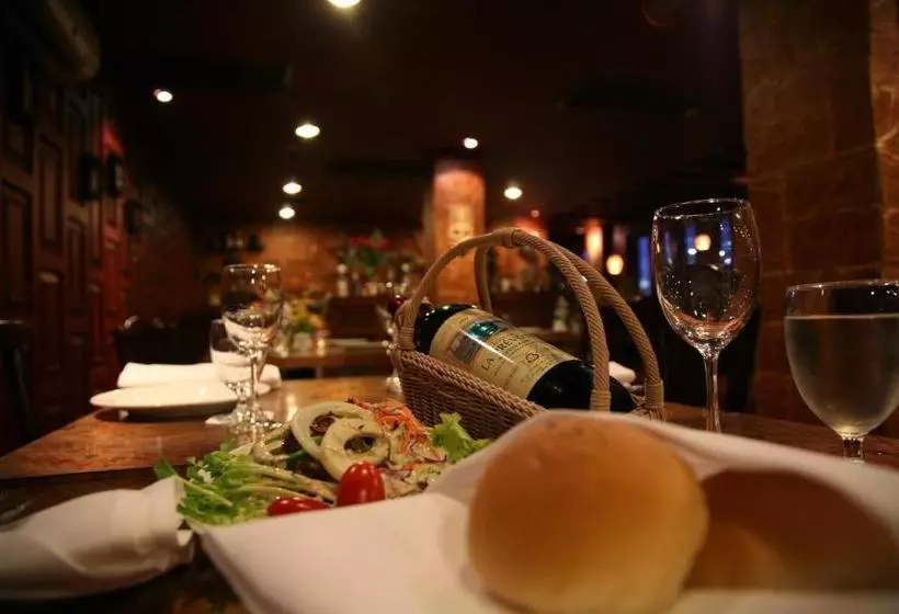 Grand Diamond City Hotel & Casino