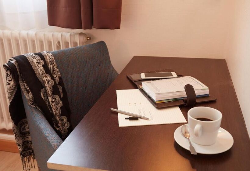 ホテル Ashley Hôtel Le Mans Centre Gare