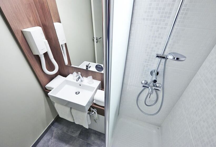 فندق Campanile Nancy Centre Gare