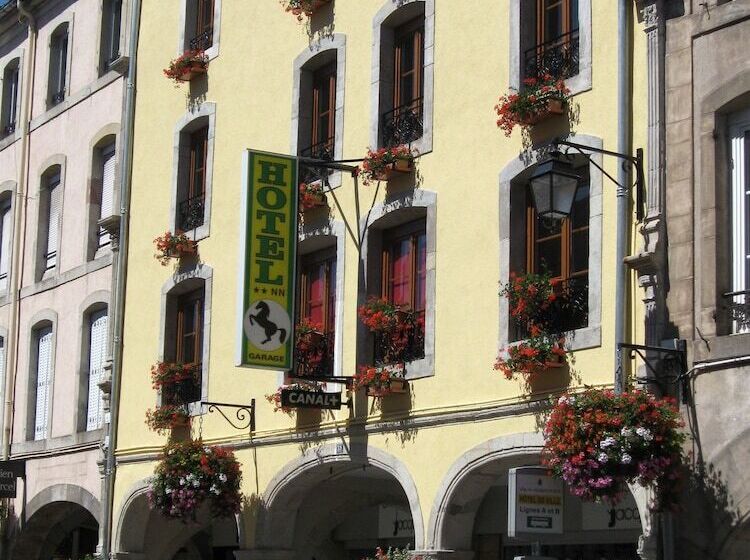 ホテル Hôtel Du Cheval De Bronze