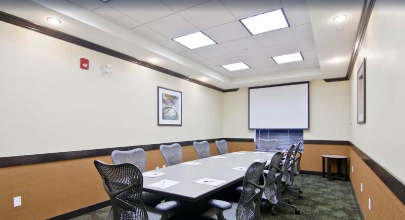 酒店 Holiday Inn Express Fort Saskatchewan, An Ihg