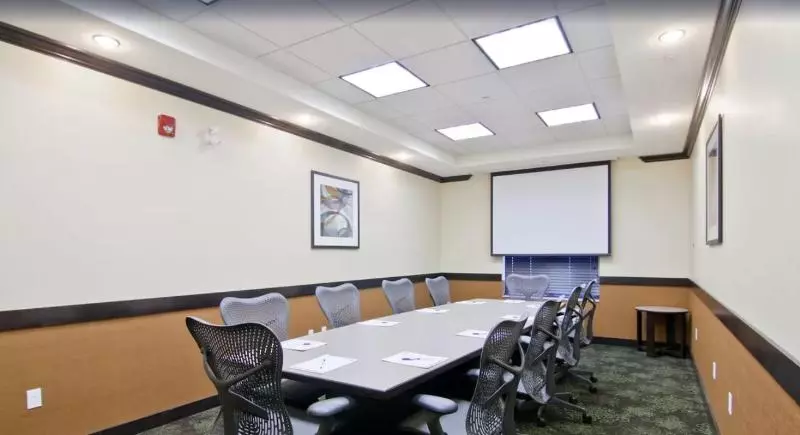 酒店 Holiday Inn Express Fort Saskatchewan, An Ihg