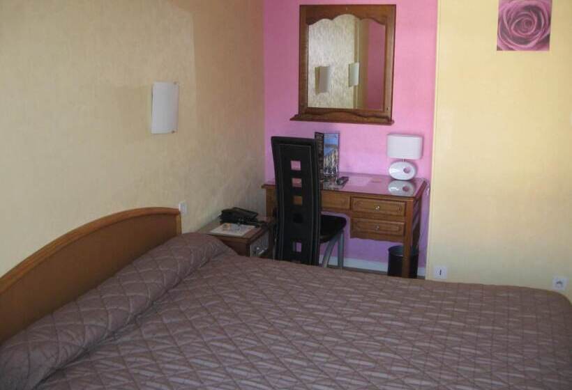 ホテル Hôtel Du Cheval De Bronze