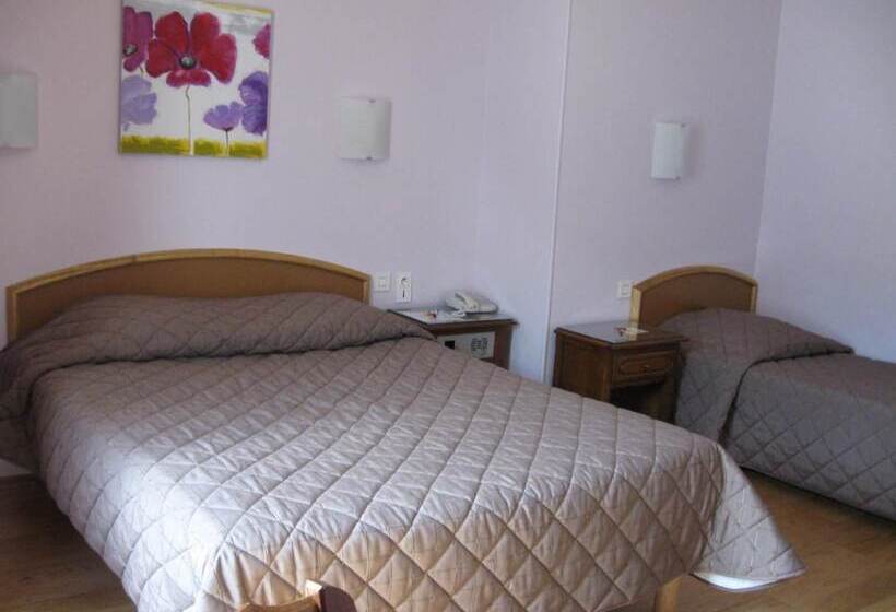 ホテル Hôtel Du Cheval De Bronze