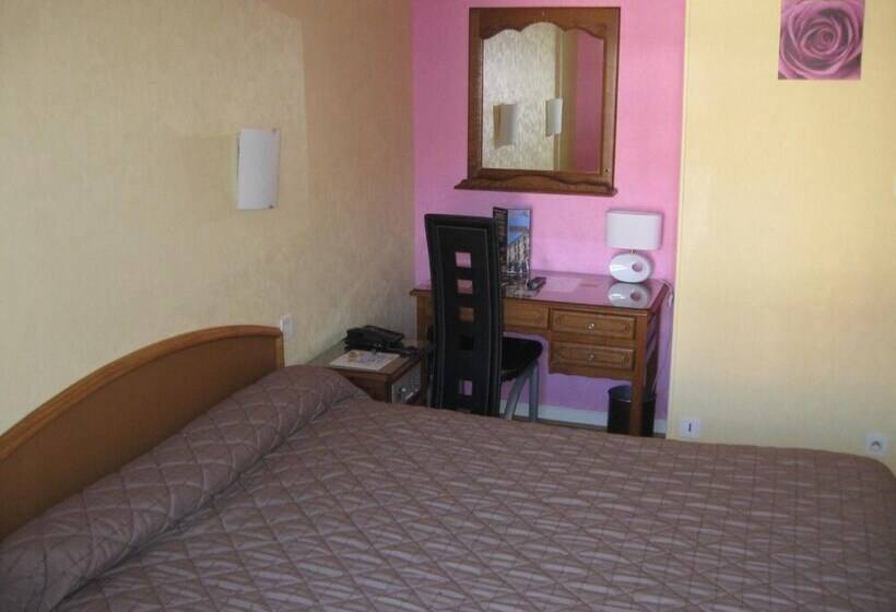 ホテル Hôtel Du Cheval De Bronze