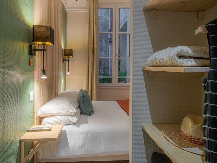 ホテル Hôtel Madame