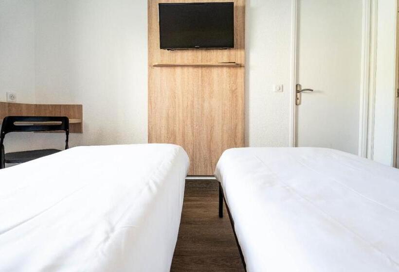 Отель Kyriad Direct Brignoles   Provence Verte