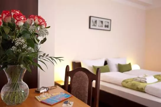 هتل Lebensquelle Am Checkpoint Charlie Berlin