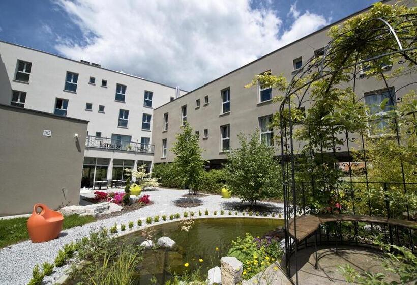 בית מלון כפרי Logis Hôtel Victor Hugo & Spa