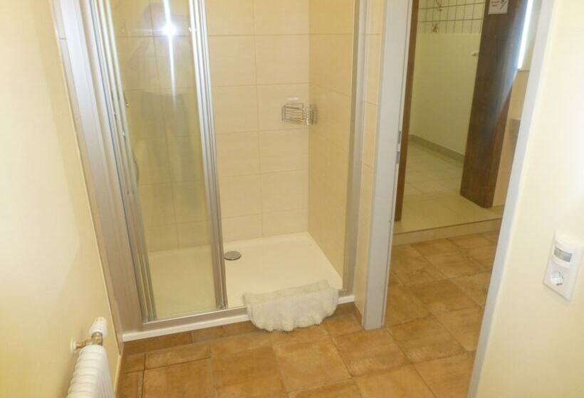 Отель Rosslwirt Rast