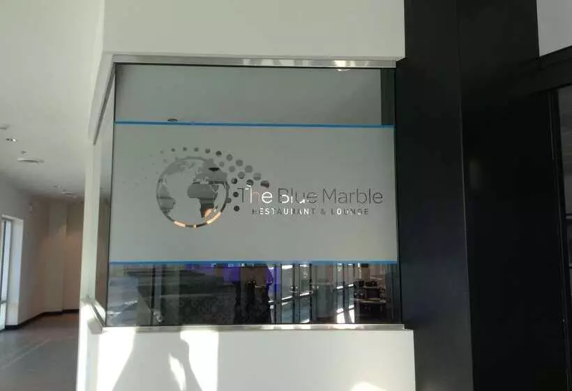 The Grand Winnipeg Airport Hotel By Lakeview