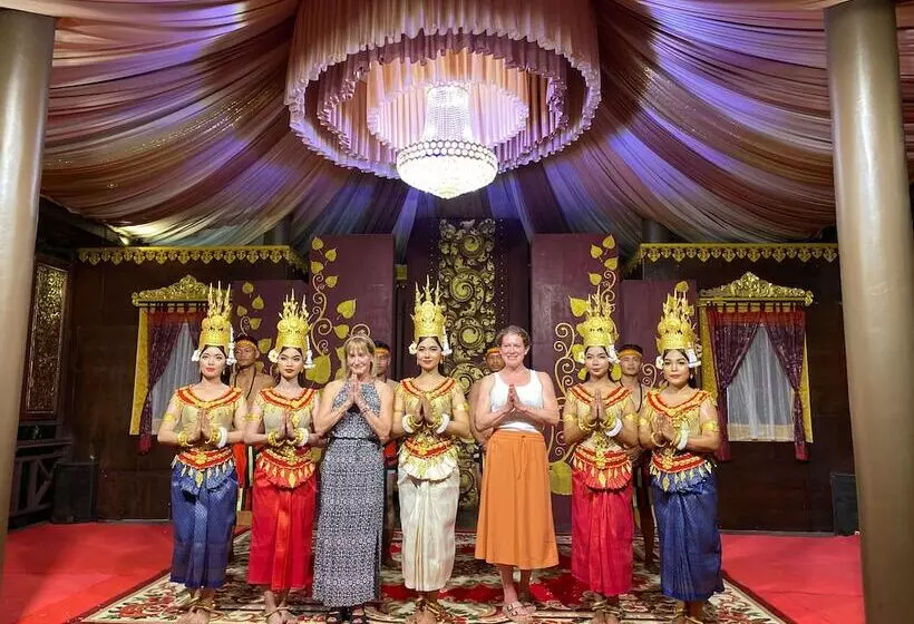 Отель The Privilege Floor By Borei Angkor