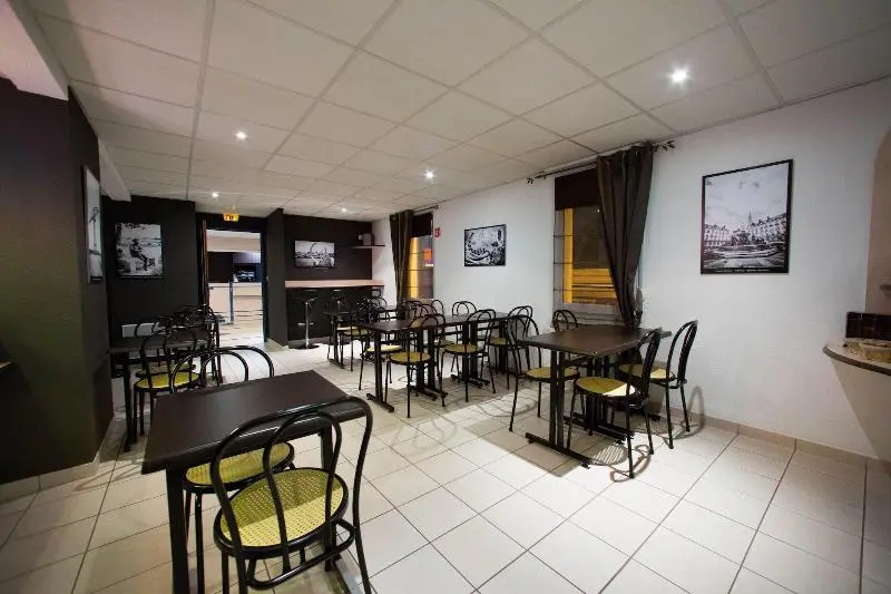 Le 2 By Hotel Akena Nantes Beaujoire, Porte De Sainte Luce