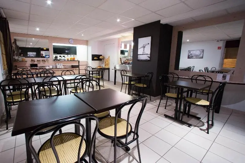 Le 2 By Hotel Akena Nantes Beaujoire, Porte De Sainte Luce