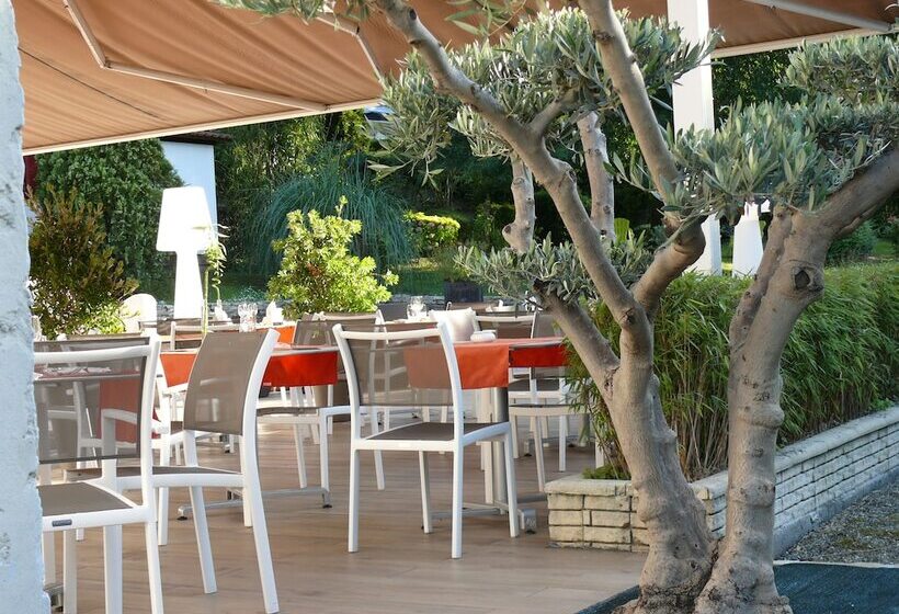 Les Criquets Hôtel & Spa