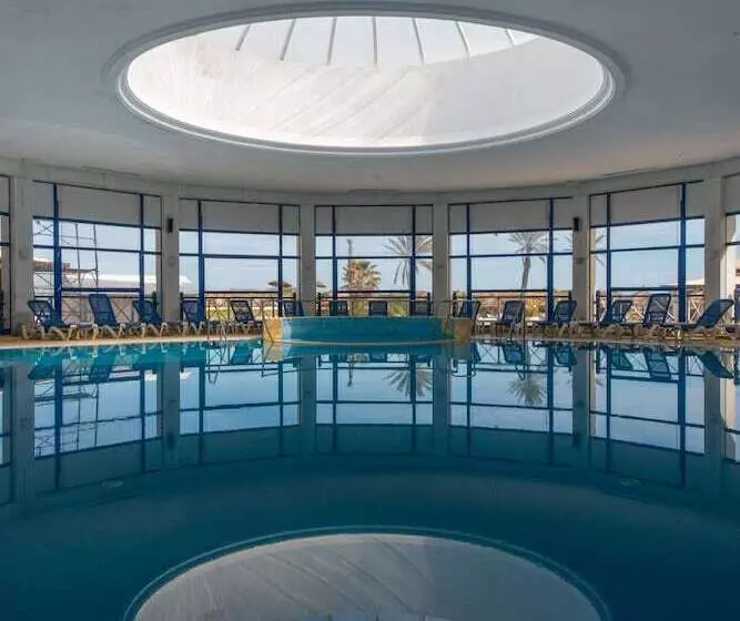 Regency Hotel & Spa