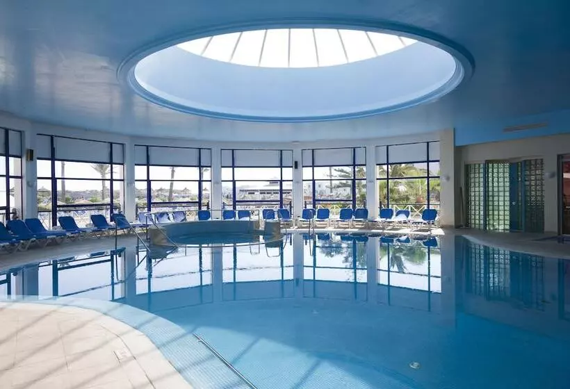 Regency Hotel & Spa