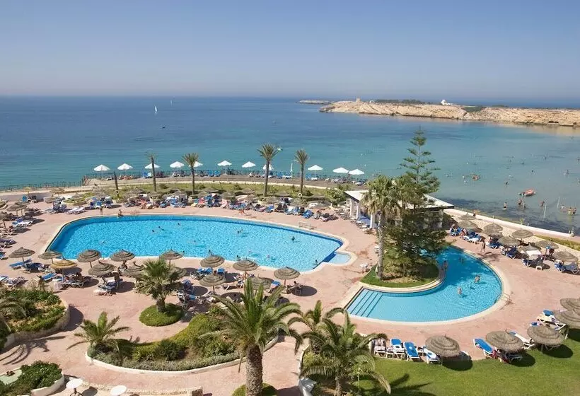 Regency Hotel & Spa