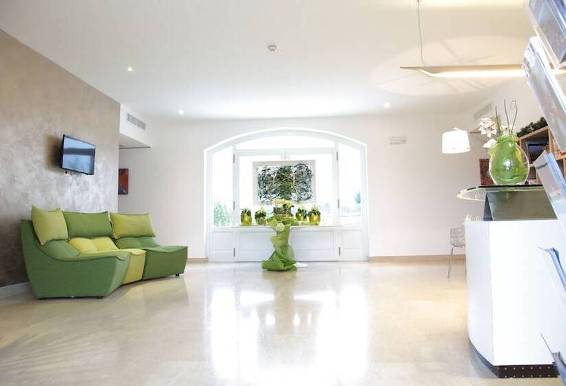 אתר נופש Cave Del Sole