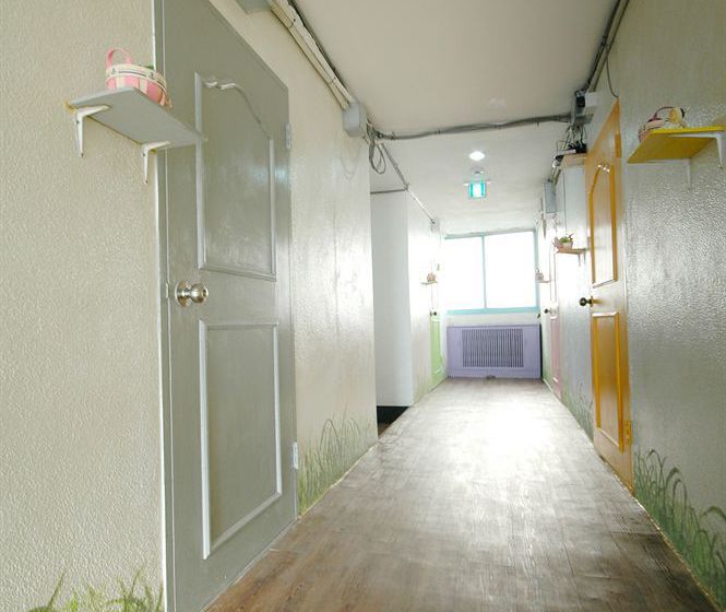 הוסטל H2o Guesthouse