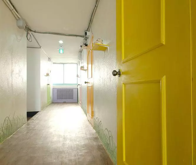 הוסטל H2o Guesthouse