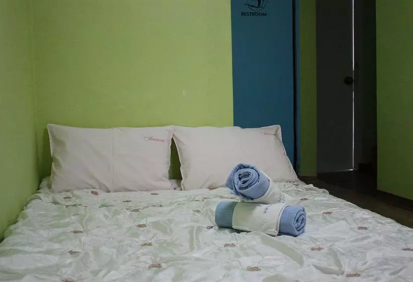 הוסטל H2o Guesthouse