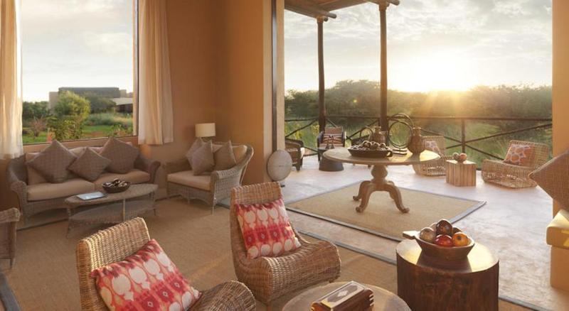 Anantara Al Sahel Villa Resort