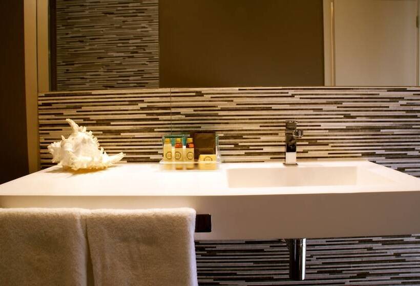 هتل Aqua Ria Boutique