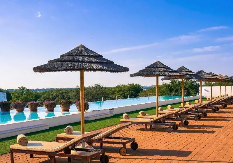 The Lince Ecorkhotel évora