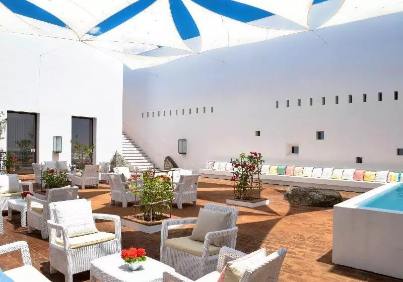 The Lince Ecorkhotel évora