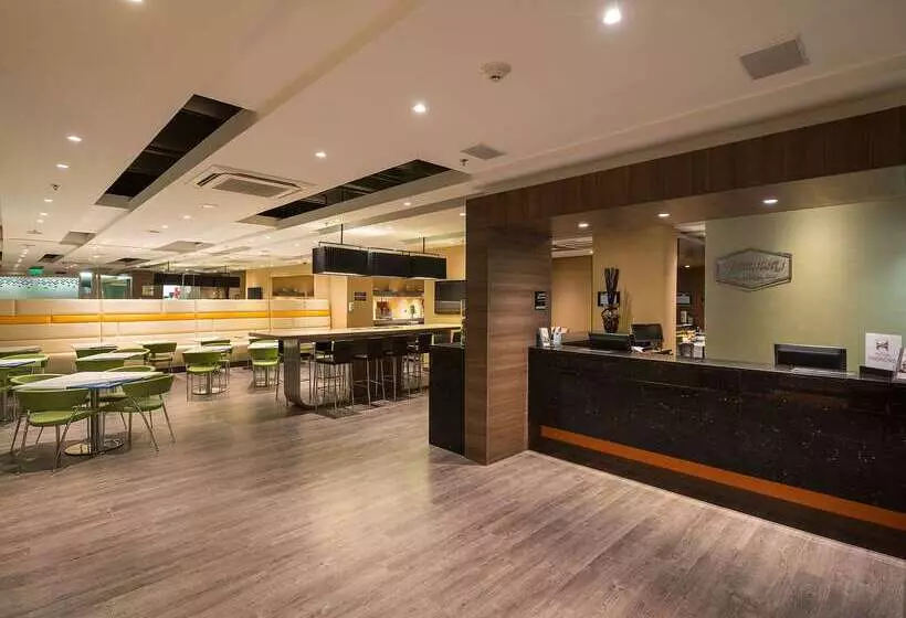 هتل Hampton By Hilton Barranquilla