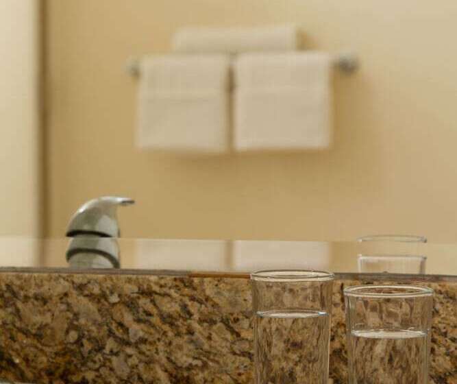 هتل La Gloria De Calvillo