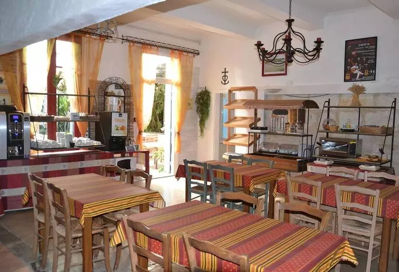 Hotel Mas De Sylvéréal