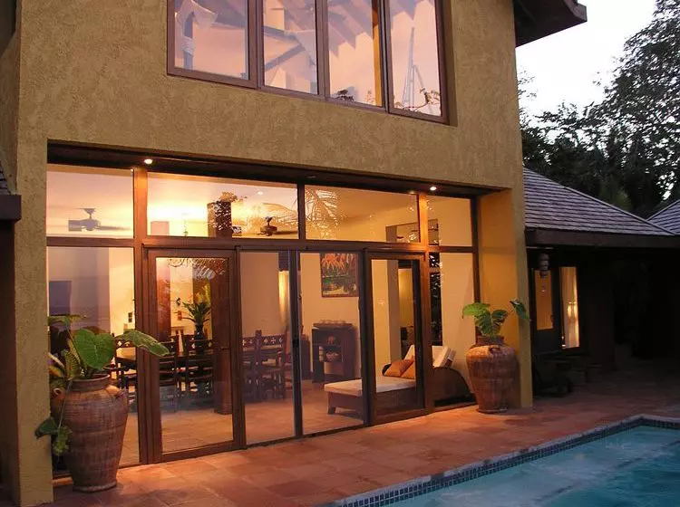 هتل Mayoka Lodge