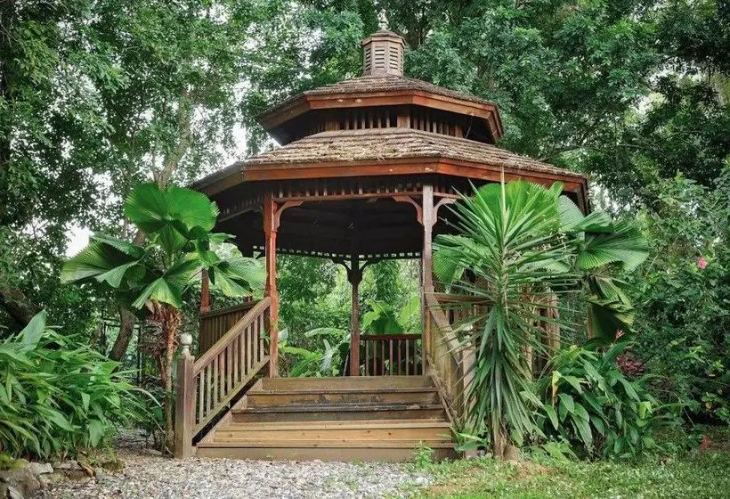 هتل Mayoka Lodge