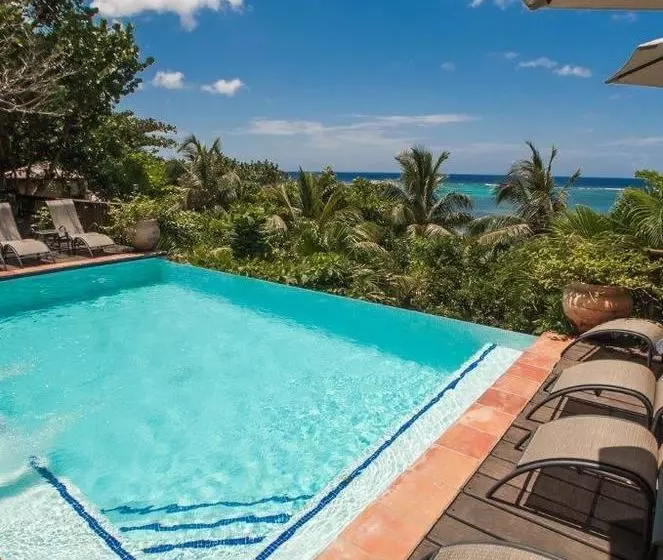 هتل Mayoka Lodge
