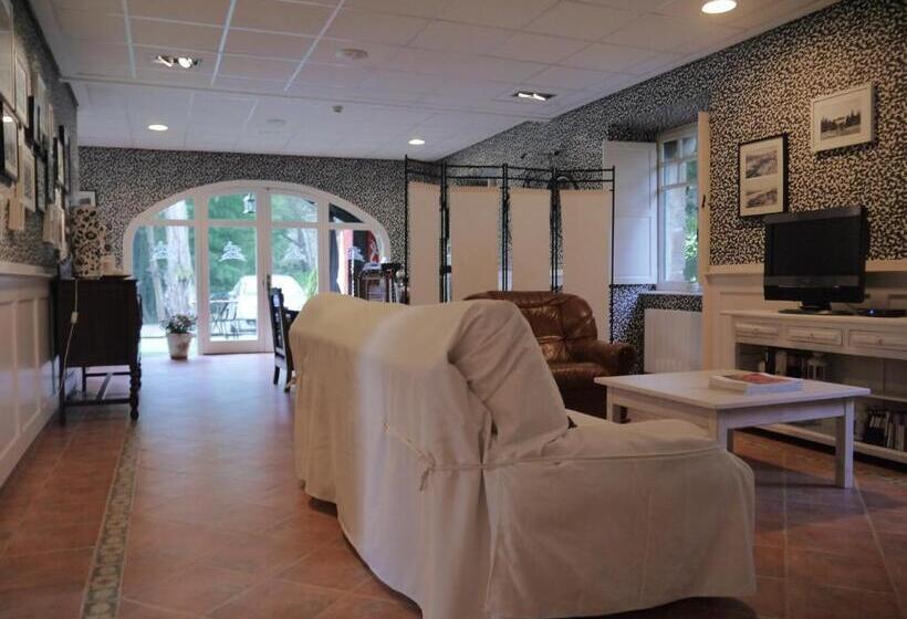 乡村酒店  Rural Isasi