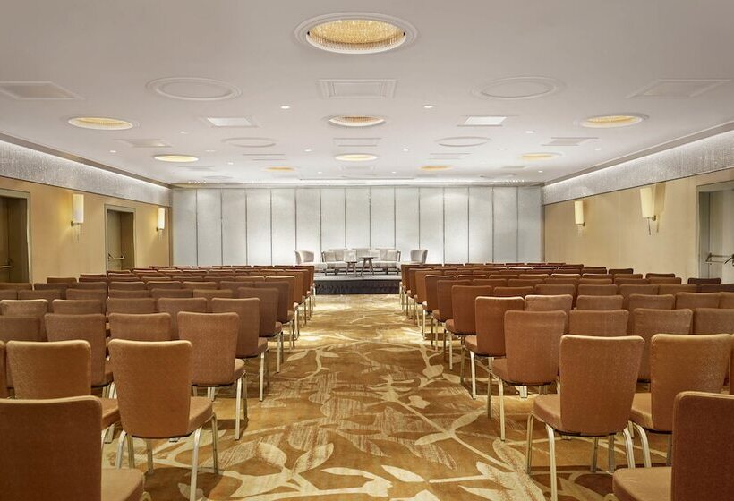 호텔 The Ritzcarlton, Vienna