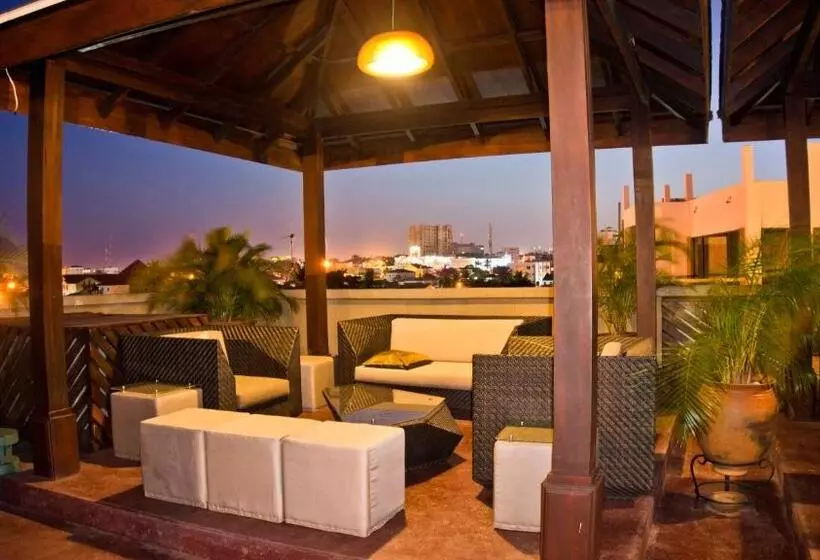 호텔 Tropical Enclave