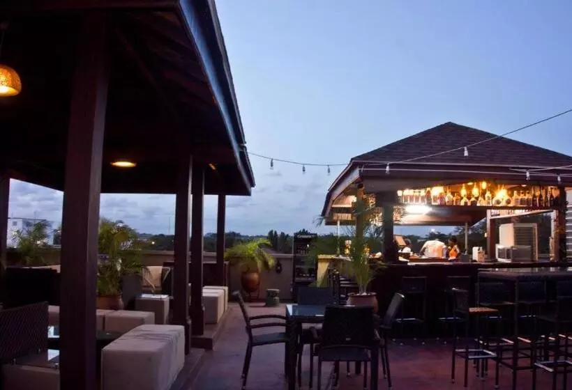 호텔 Tropical Enclave