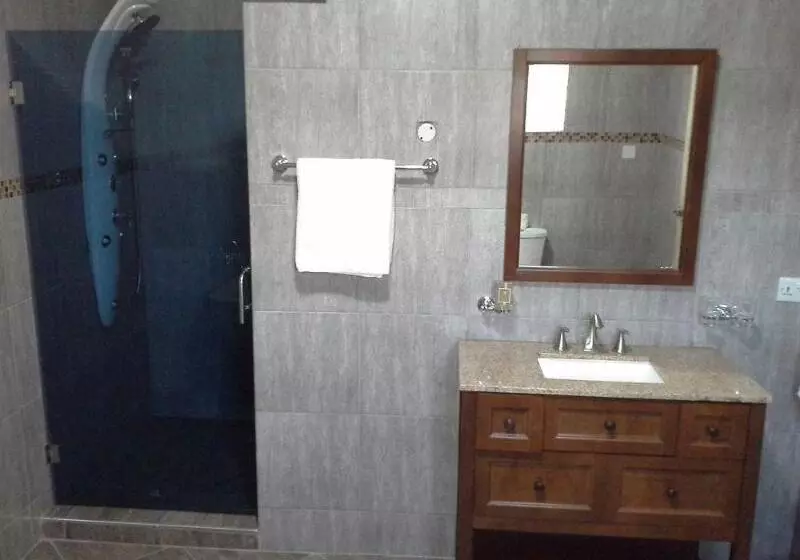 호텔 Tropical Enclave