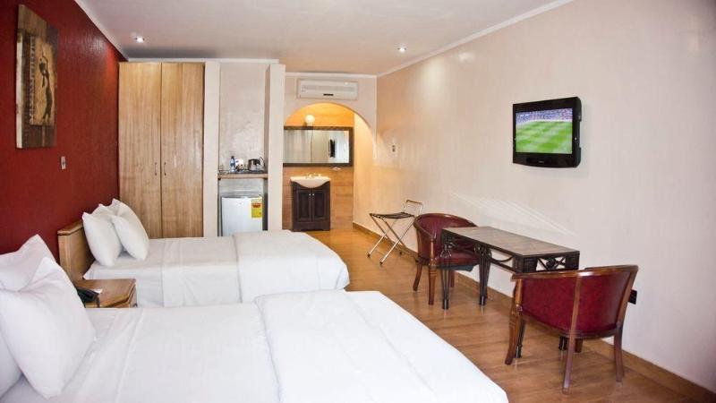 בית מלון כפרי Tropical Enclave