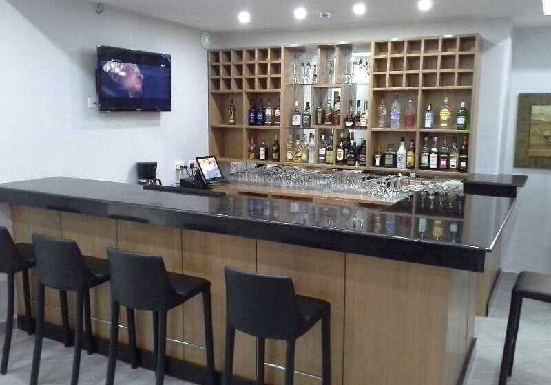 בית מלון כפרי Tropical Enclave