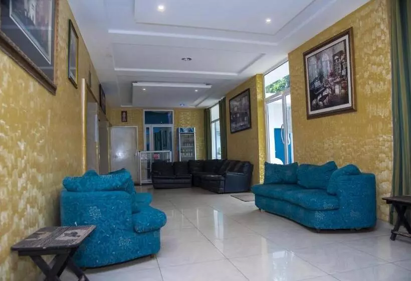 هتل Hôtel Saint Lazaros