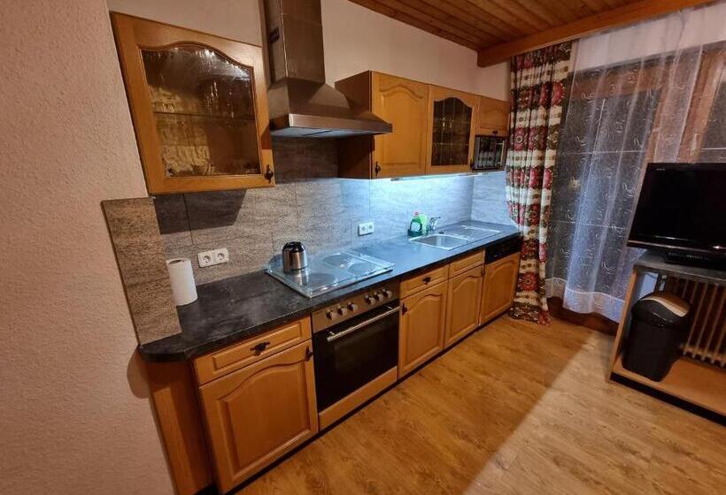 ペンション Apia House