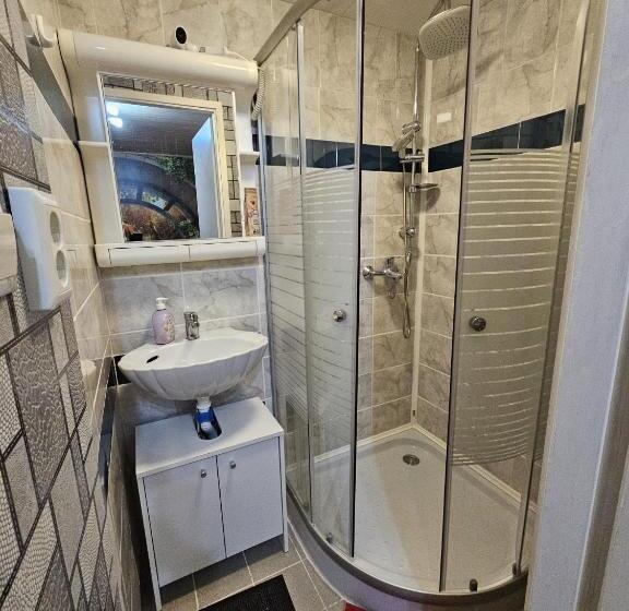 ペンション Apia House