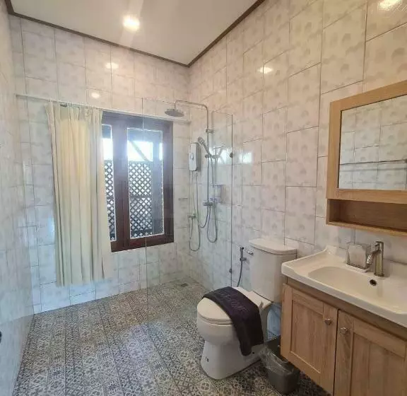 ペンション Little For Rest Nakornnayok