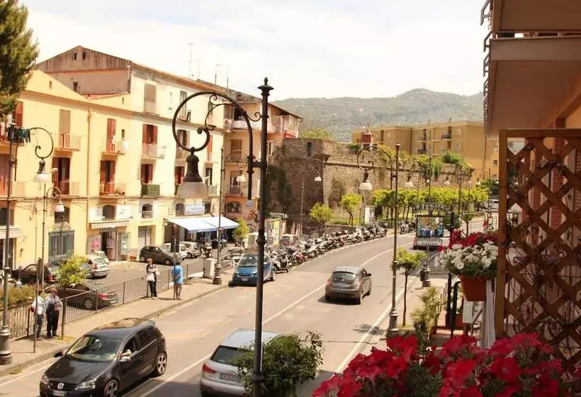 ベッドアンドブレックファースト The Night Guest House