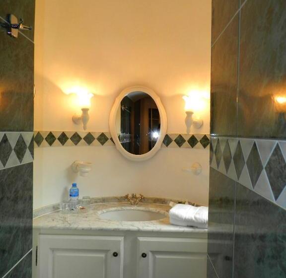 هتل Château D'Urtubie